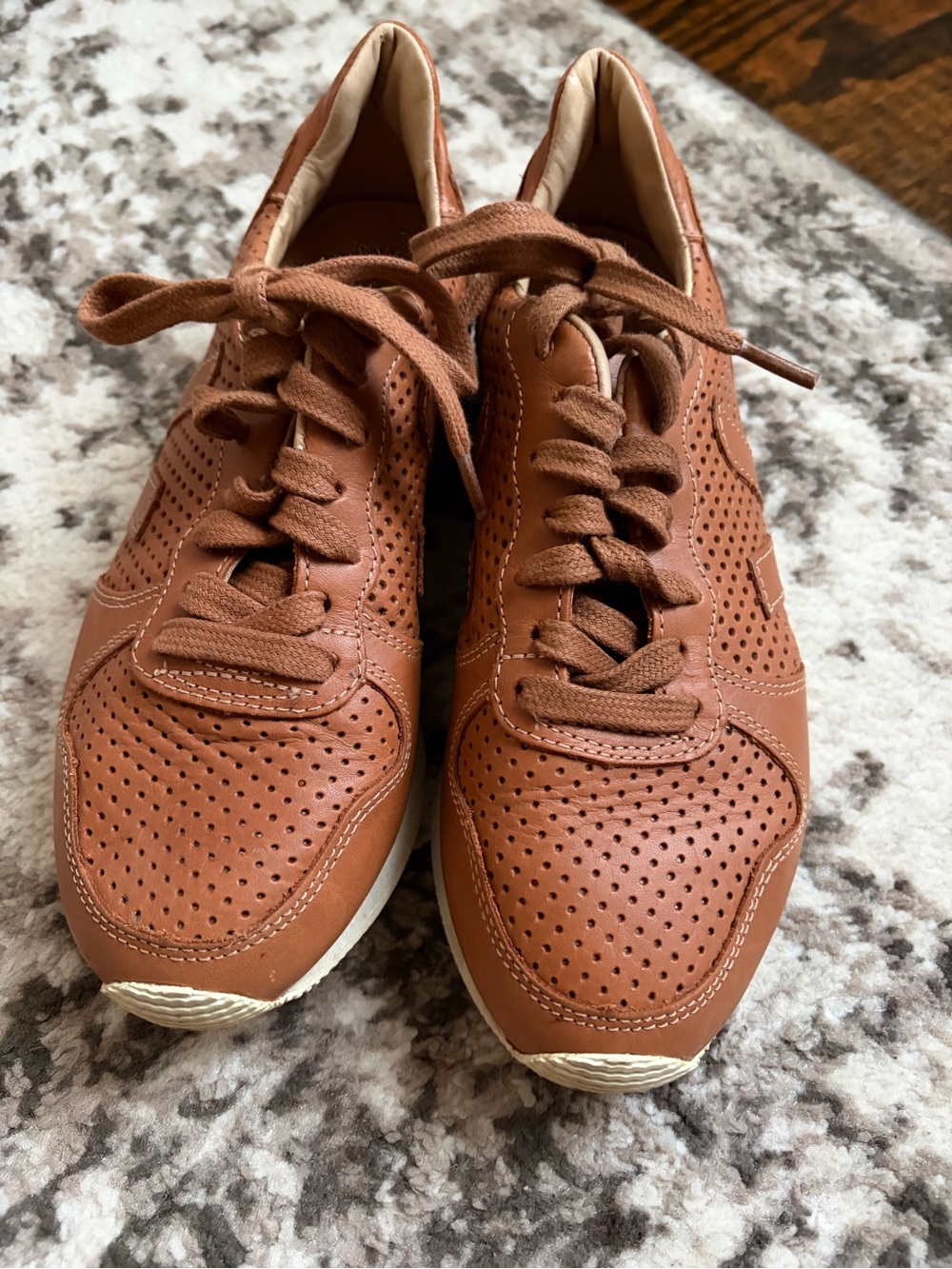 Veja Bastille Leather Size 6/6.5